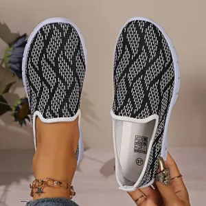 Chic round toe slip-on flats