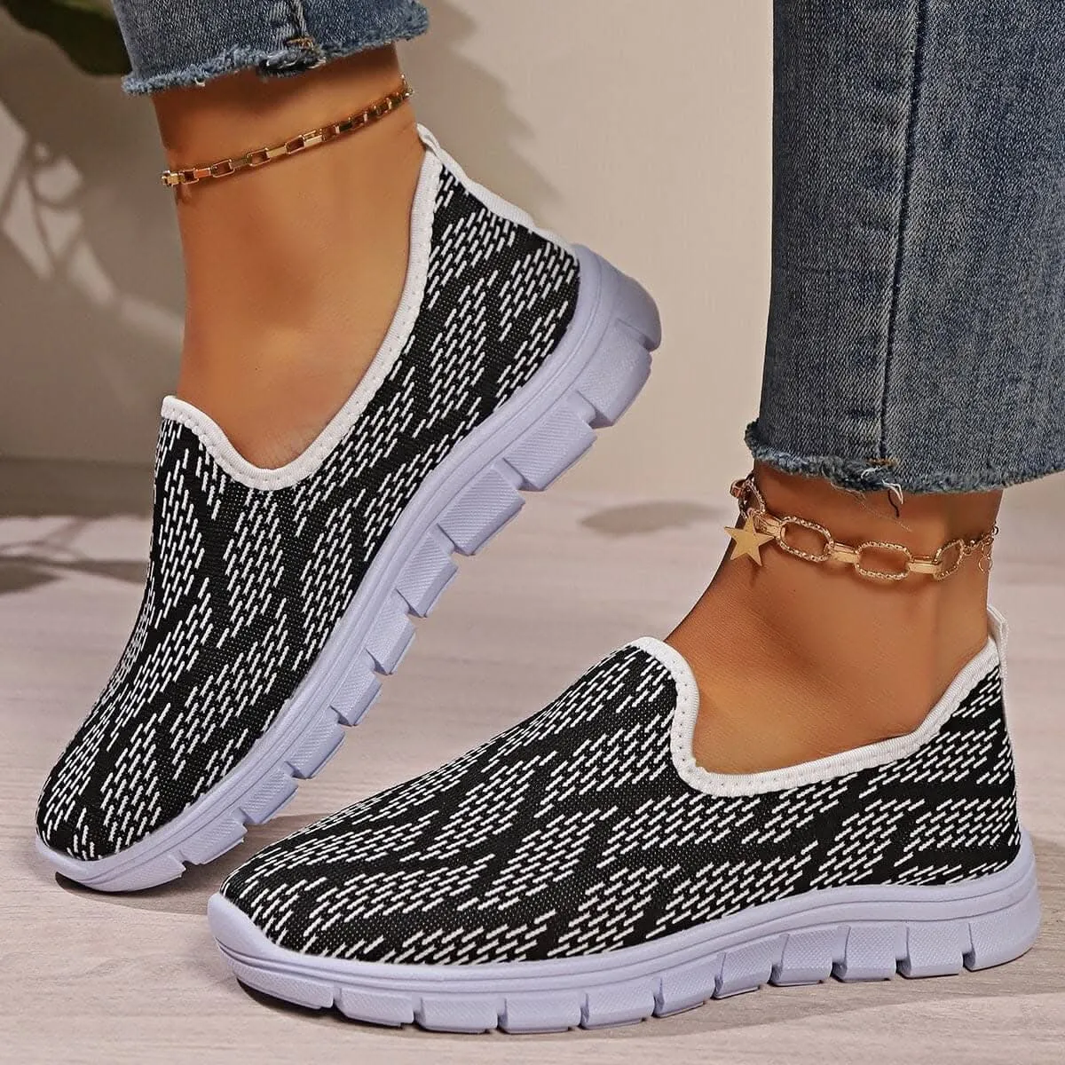 Chic round toe slip-on flats