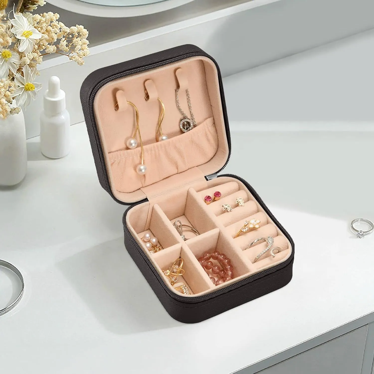 Green Gradient Custom Travel Jewelry Case PU Leather Personalized Portable Jewelry Box Travel Jewelry Organizer Small Jewelry Box for Ring Necklace Bracelet Earring Display Box Holder for Women