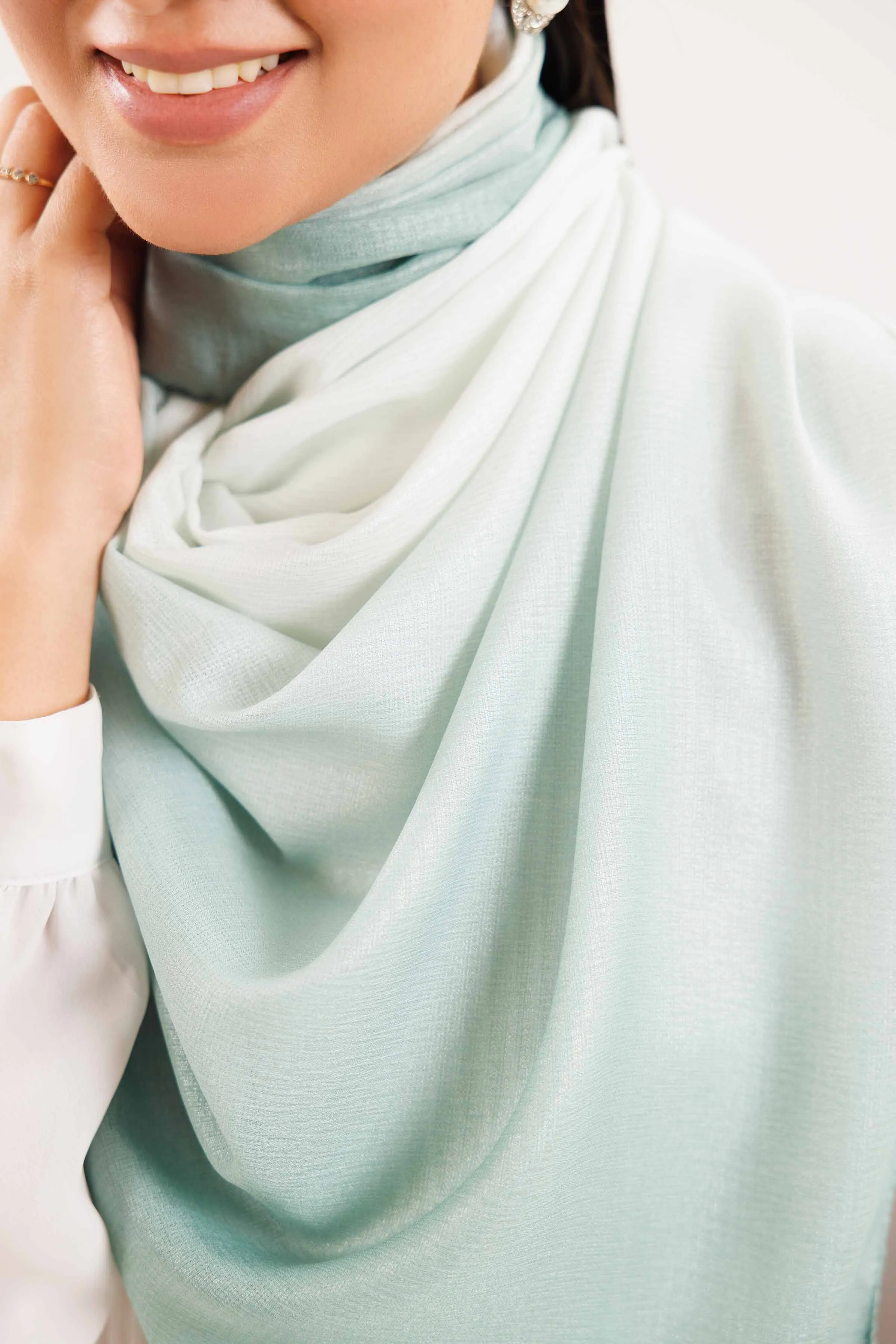 Green Women Shawl - 439442104