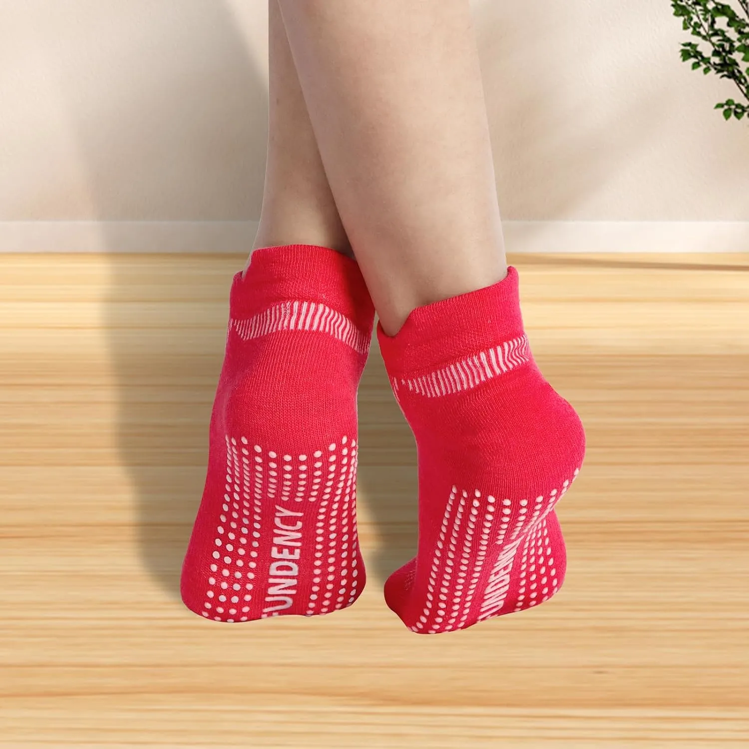 Non Slip Yoga Socks for Women, Anti-Skid Socks for Pilates Bikram Fitness Socks with Grips