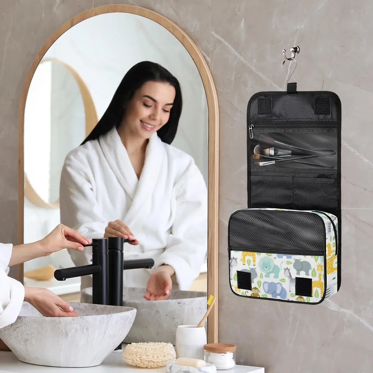 Personalized Travel Makeup Bag Cosmetic Bag for Woman Men,Custom Hanging Toiletry Makeup Bag with Handle Great DIY Gift for Boys and Girls Elephant Lion Hippo Zebra