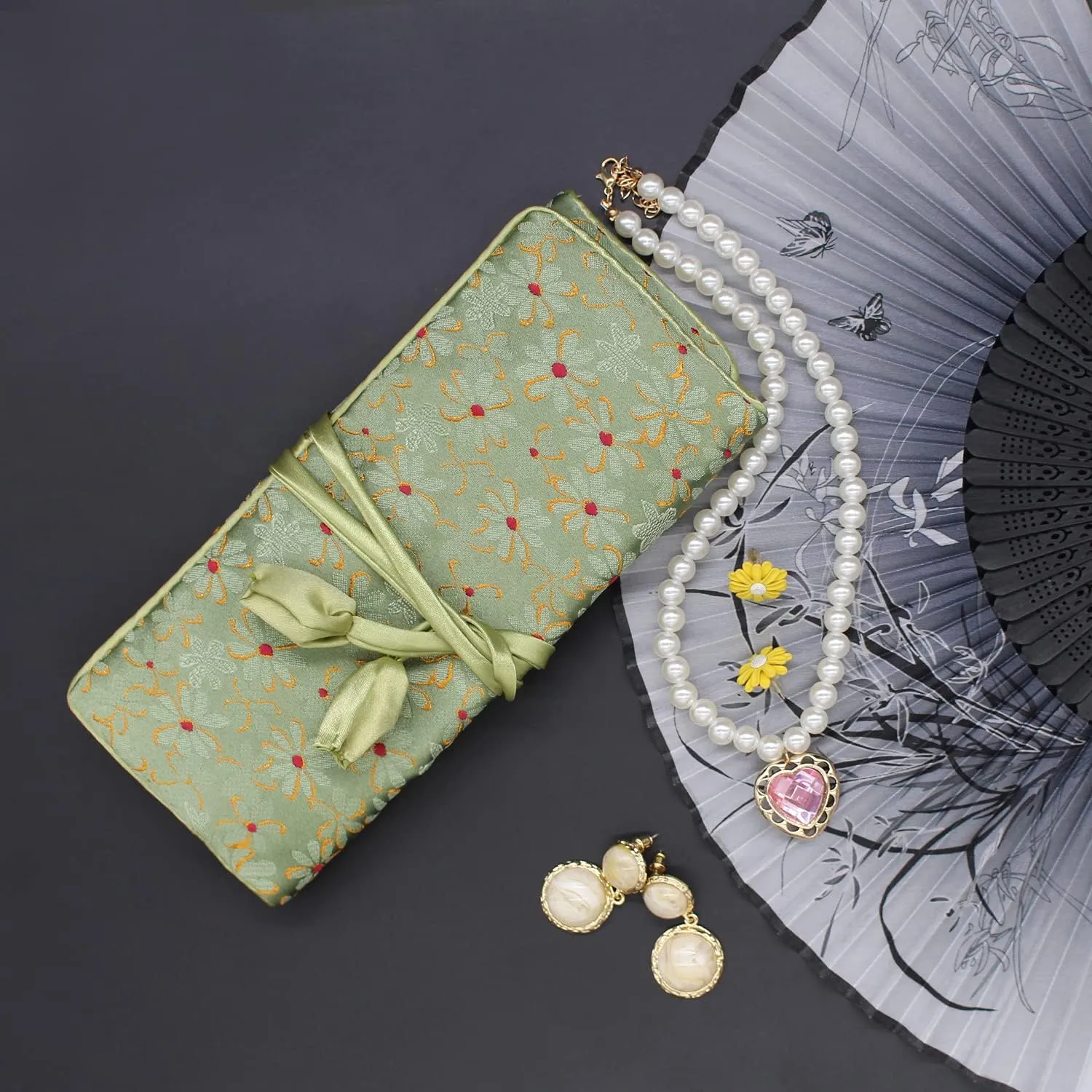 SmilerSmile Jewelry Travel Bag Embroidery Travel Jewelry Organizer with Tie Close Embroidered Flower Jewelry Roll for Women Girls (Flower Green)