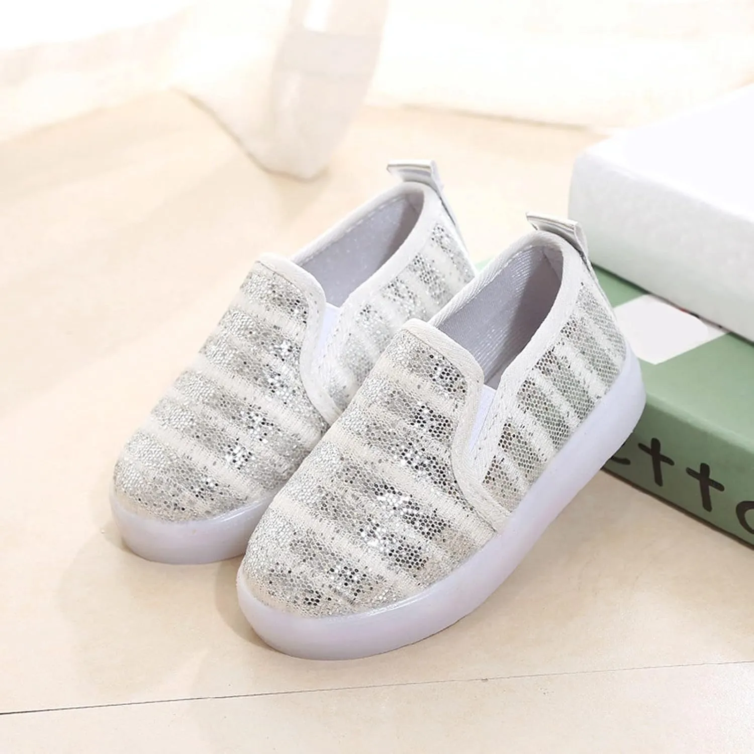 Toddler Girls Canvas Shoes Glitter Slip On Sneakers Light Up Shoes Casual Loafers for Infant Walking Shoes