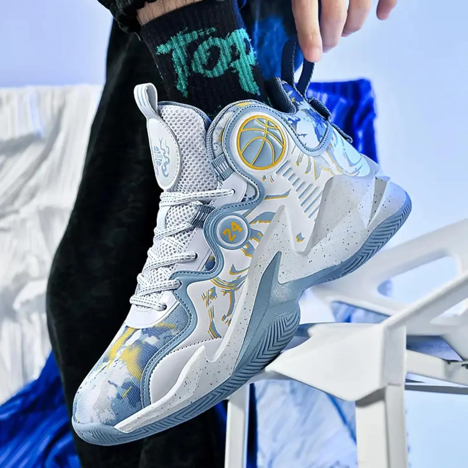 Womens Fashion High Top Basketball Shoes Outdoor Lightweight Sport Shoes Non Slip Tennis Volleyball Athletic Sneakers